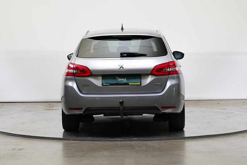 Peugeot 308 - fotka 6 z 24