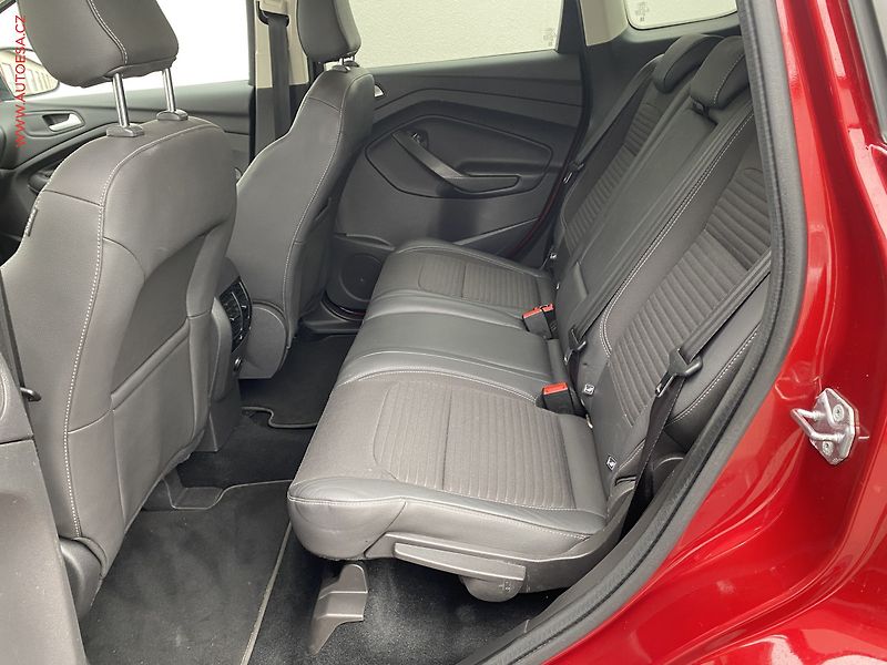 Ford Kuga (2018) 2.0 TDCi 4x4, Titanium, AT - fotka 10 z 18