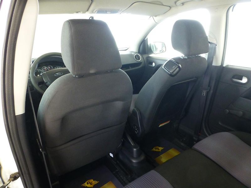 Ford Fusion (2010) 1,4i*KLIMA*VYHŘ.ČELNÍ SKLO* - fotka 14 z 24