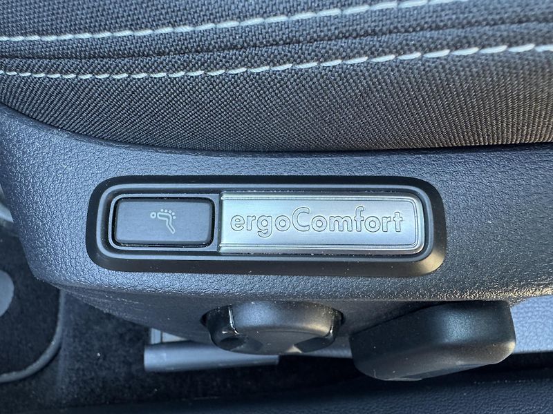 Volkswagen Passat (2023) 2.0 TDI DSG Business Tažné - fotka 24 z 42