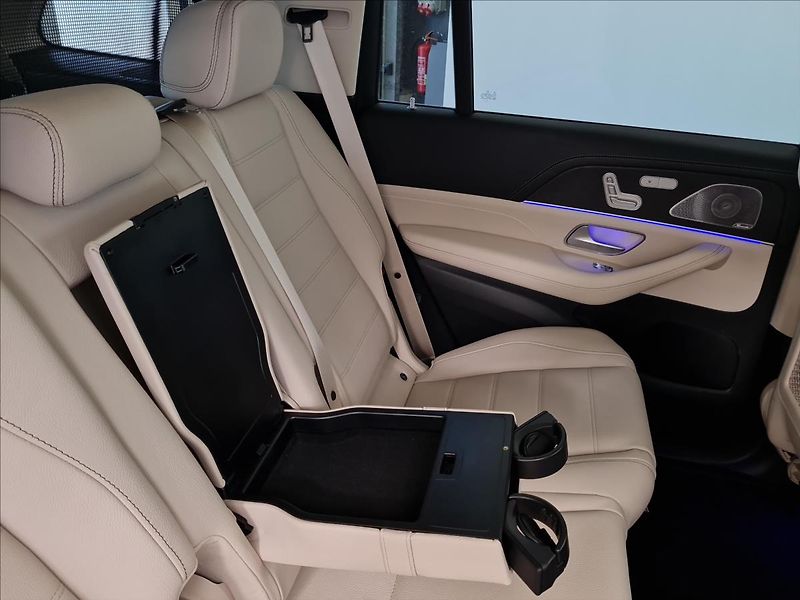 Mercedes-Benz GLS 450 d 4MATIC AMG Line - fotka 20 z 23