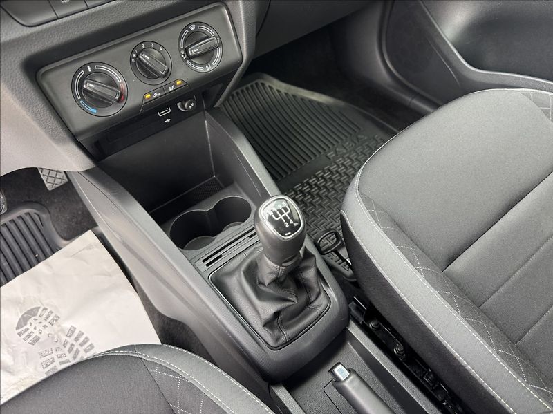 Škoda Fabia 1,0 TSI DPH 1.maj. původ ČR - fotka 33 z 50
