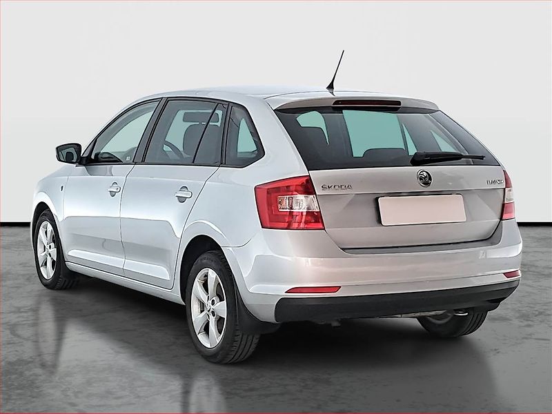 Škoda Rapid (2014) Spaceback 1.2 TSI, ČR,1.maj - fotka 4 z 16