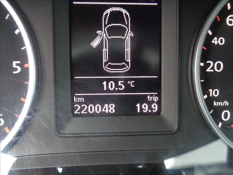Volkswagen Tiguan 2,0 - fotka 11 z 17