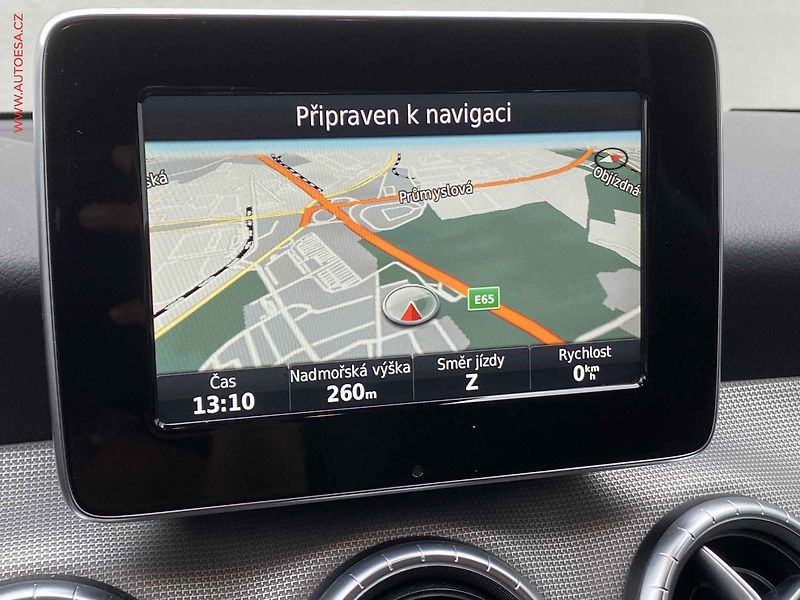 Mercedes-Benz CLA (2017) 1.6T 200, AT, LED, navi - fotka 18 z 18
