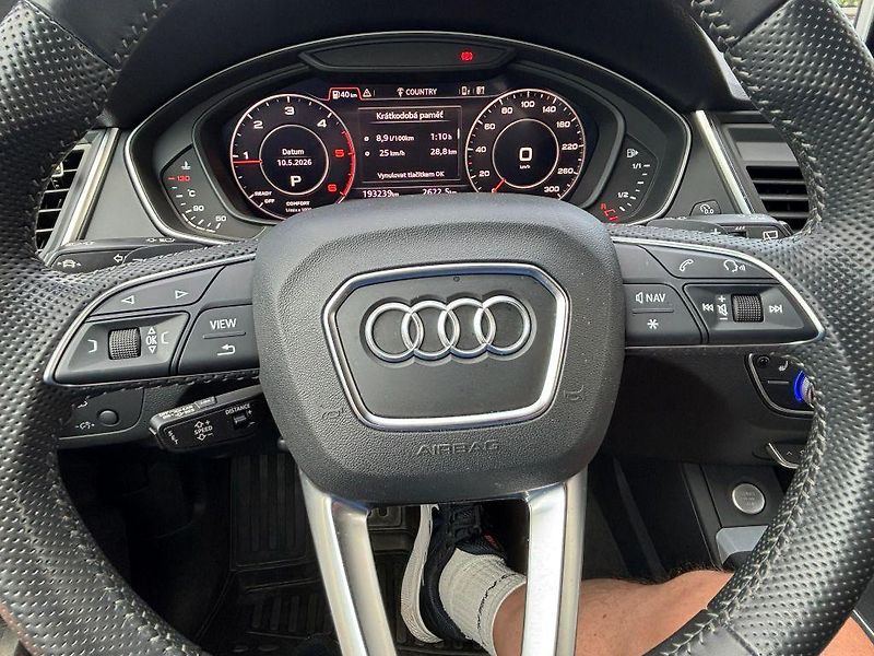 Audi Q5 (2019) 40 TDI quattro S line  - fotka 10 z 19