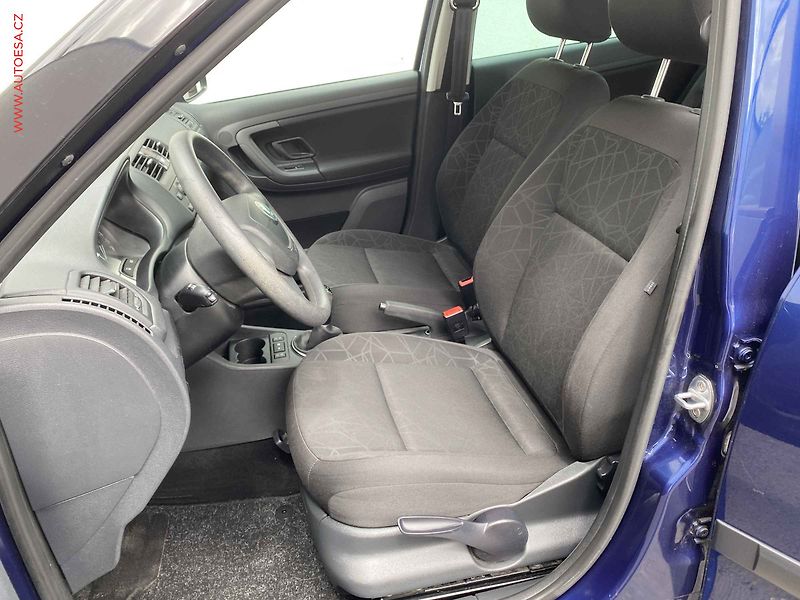 Škoda Fabia (2011) 1.2 TSi, Family - fotka 9 z 16