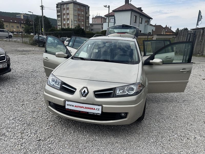 Renault Mégane (2009) 1.6-16V,rezervace  - fotka 8 z 40