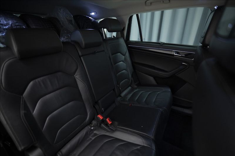Škoda Kodiaq 2,0 TDI DSG 4x4 NAVI KŮŽE PANO - fotka 12 z 33