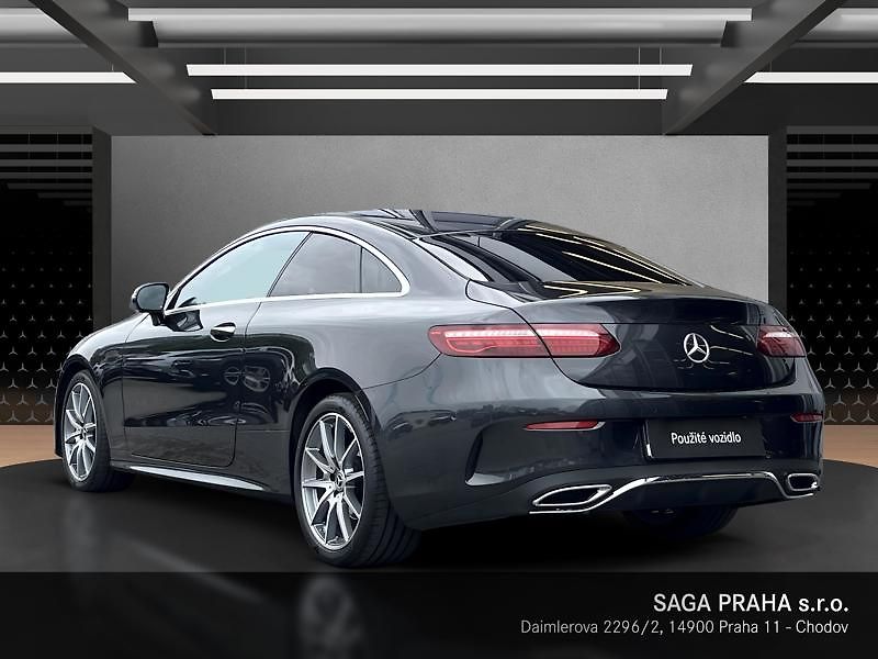 Mercedes-Benz Třídy E E-Třída 220 d 4MATIC kupé AMG - fotka 7 z 19