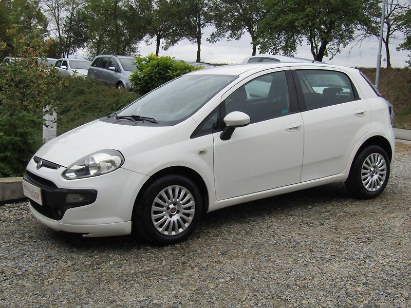 Fiat Punto (2011) 1.4I 57kW CNG - fotka 2 z 34
