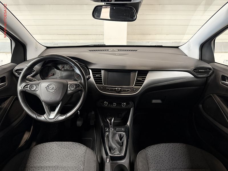 Opel Crossland X (2018) 1.2 i, ČR - fotka 8 z 17