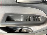 Volkswagen Touran (2014) 1.2 TSi, Comfortline, TZ - náhled 12