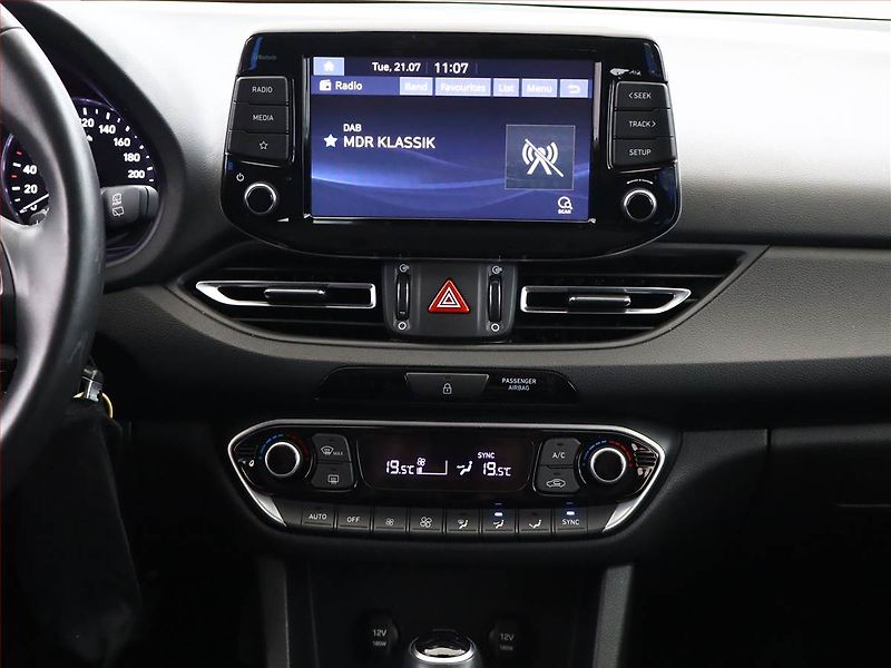 Hyundai i30 (2023) Smart 1.0 T-GDI - fotka 10 z 16
