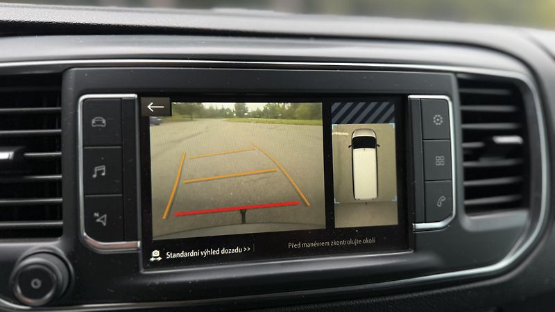 Opel Zafira (2022) - fotka 4 z 16