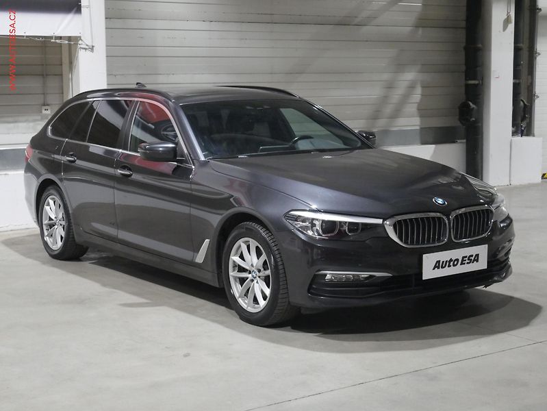 BMW Řada 5 (2017) 2.0d 520xd, AT, LED, panor - fotografie inzerátu