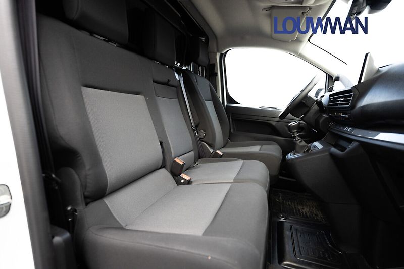 Toyota ProAce 2,0   Panel Van 144 L2 COMFORT - fotka 13 z 21