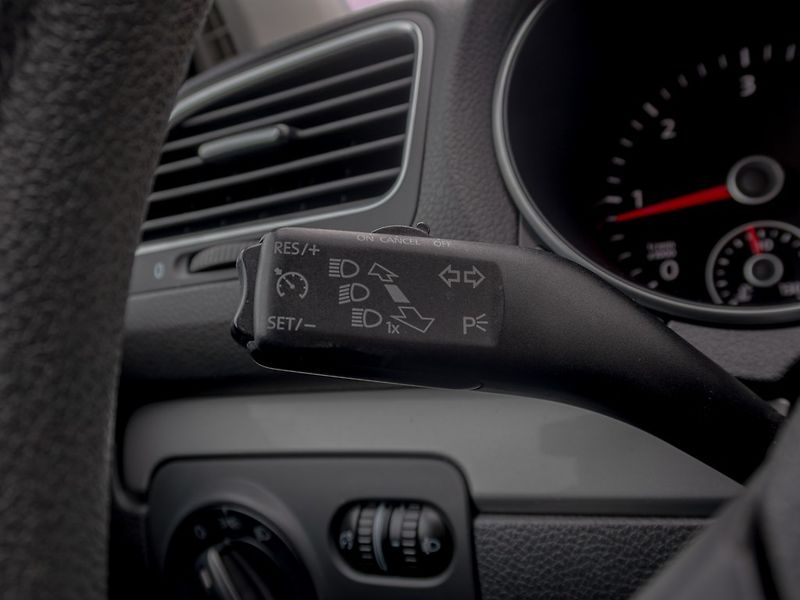 Volkswagen Golf (2012) 1.6TDI 77KW – SERVIS - fotka 14 z 46
