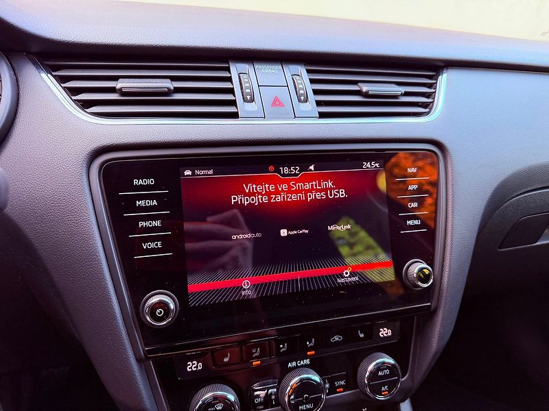 Škoda Octavia 1.4 TSi DSG Style, Serviska - fotka 22 z 32