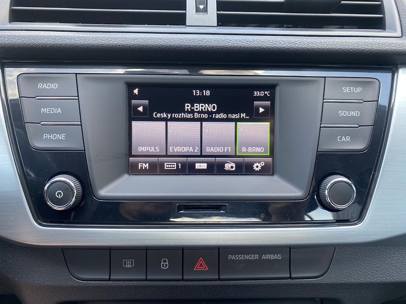 Škoda Fabia 1.2 TSI 66kW - ALU - PDC - fotka 20 z 41