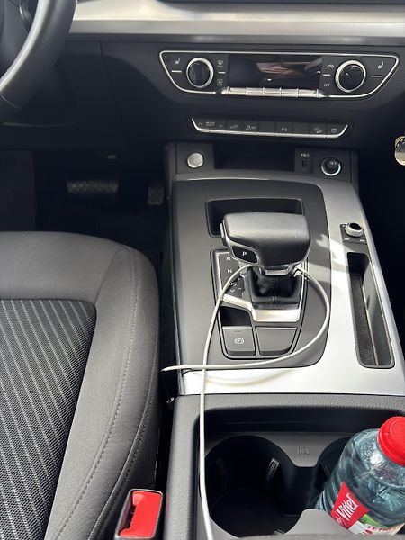 Audi Q5 (2023) 2.0 55TFSI e 220kW 4x4 - fotka 22 z 25