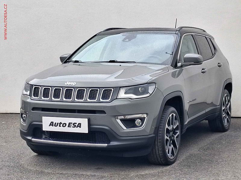 Jeep Compass (2019) 1.4 MultiAir 4X4, Limited - fotka 3 z 22