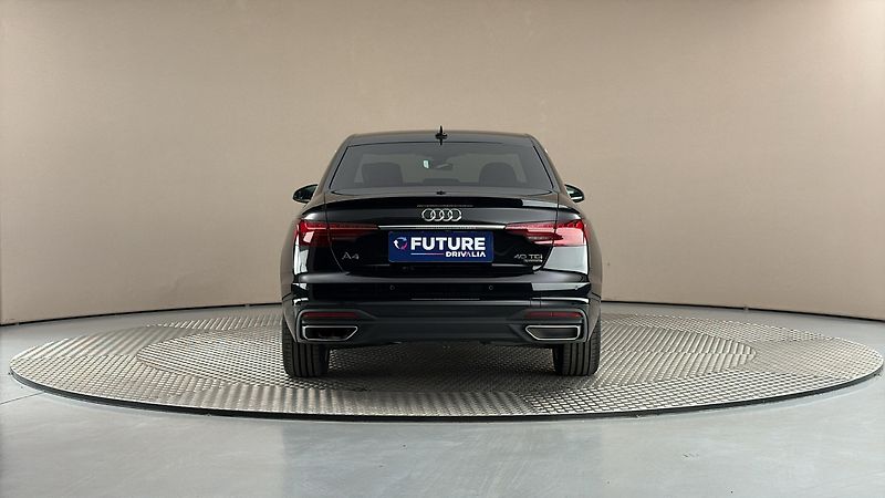 Audi A4 2.0 40TDI S Tronic Quattro - fotka 5 z 29