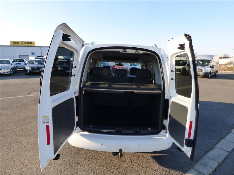 Volkswagen Caddy 2,0 TDI  Cup DSG - fotka 14 z 39