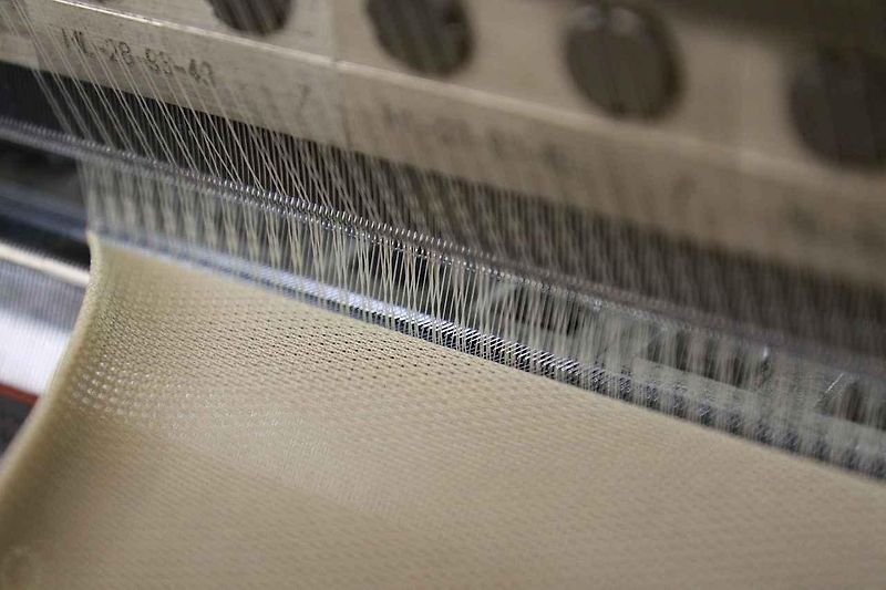 Potahové materiály využívají i výrobci sportovních a luxusních vozů