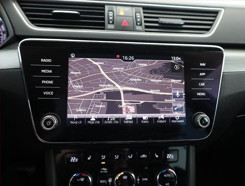 Škoda Superb (2018) Style Plus 2.0 TDI, 4X4 - fotka 14 z 21