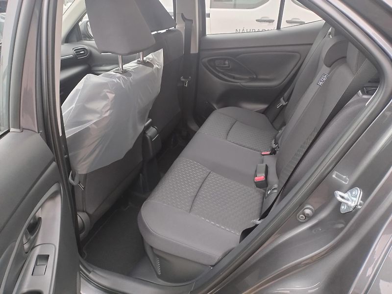 Toyota Yaris Cross (2026)  1.5 Hybrid 116 k - fotka 11 z 13