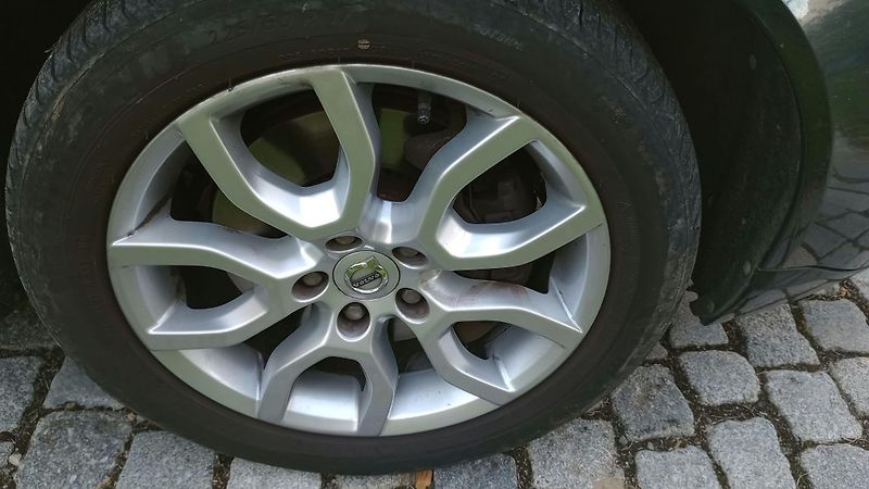 Volvo V70 2.4-NOVÉ BRZDY+ČELNÍ SKLO+BAT - fotka 22 z 23