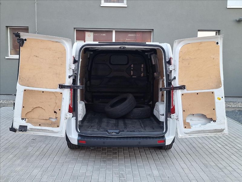 Ford Transit Custom 2.0TDCi Trend L1,ČR,1.Majitel - fotka 38 z 45