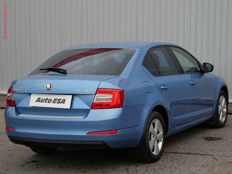 Škoda Octavia (2013) 1.2 TSi, ČR, Ambition, DSG - fotka 4 z 18