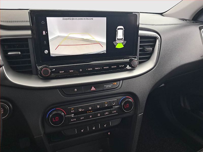 Kia Ceed (2023) Top 1.5 T-GDI, ČR,1.maj - fotka 17 z 17