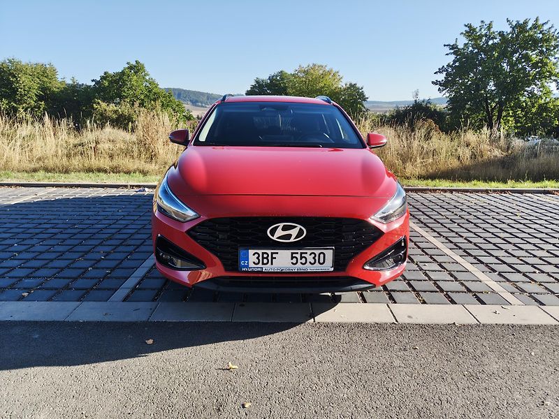Hyundai i30 (2024) 1.0T-GDI Style, tažné, odp.DPH - fotka 2 z 19