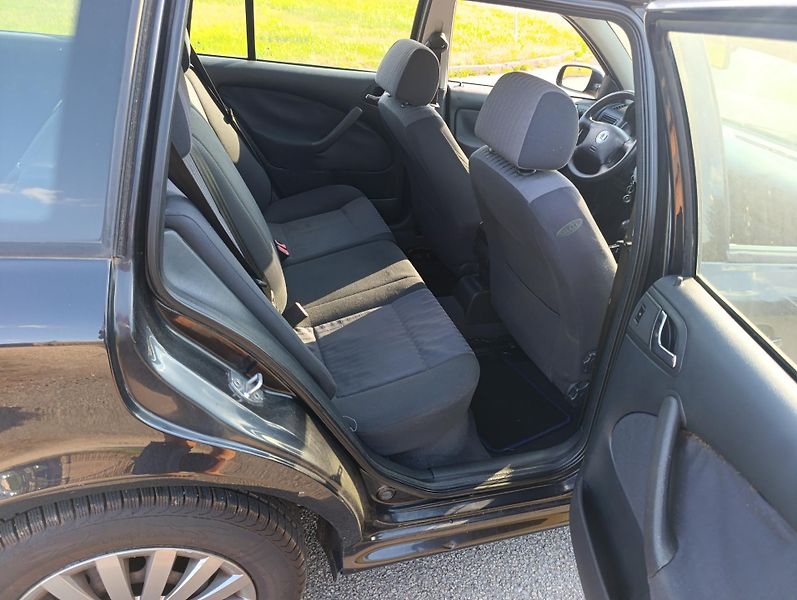 Škoda Octavia (2002) 2.0 MPi combi tažné klima - fotka 12 z 14