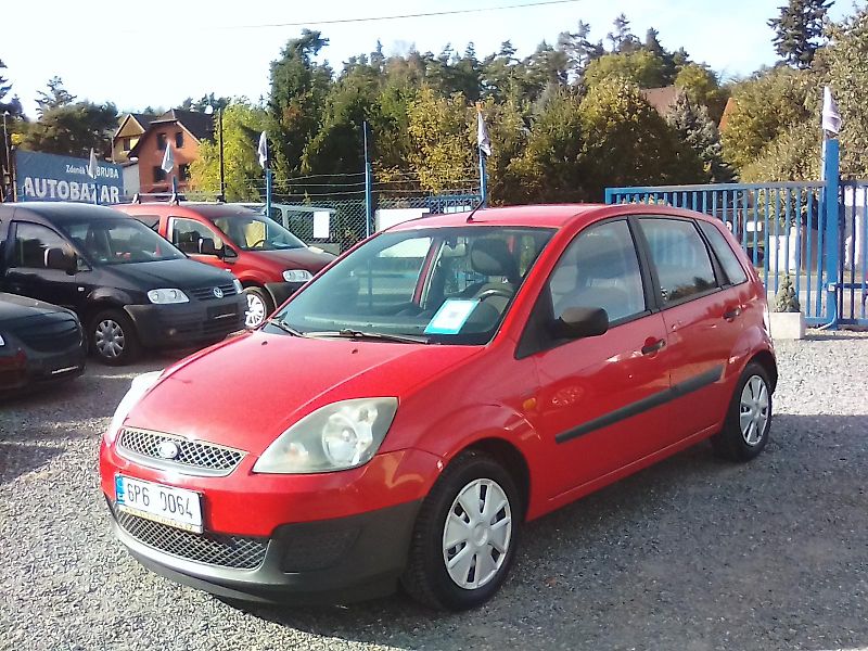 Ford Fiesta (2006) 1.3i , jede super - fotka 10 z 28