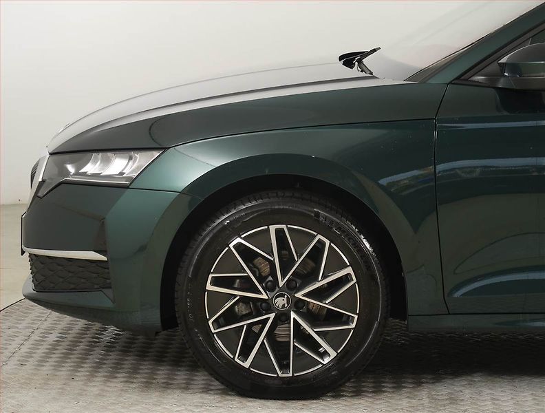 Škoda Octavia (2025) Selection 1.5 TSI - fotka 14 z 21