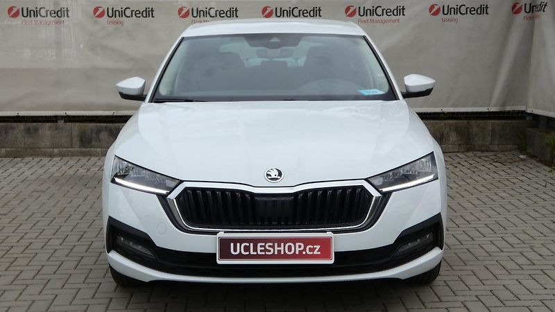 Škoda Octavia 1.5 TSI 110kW DSG Ambition - fotka 2 z 22