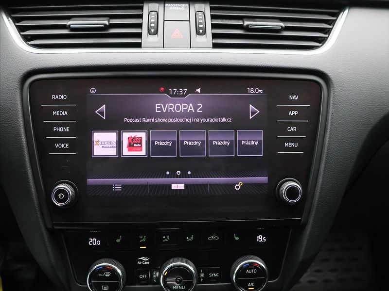 Škoda Octavia 2,0 TDI 110kW DSG Style Virtua - fotka 16 z 28