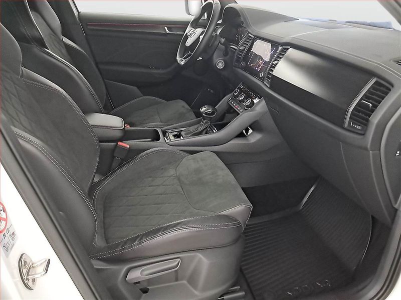 Škoda Kodiaq (2023) 2.0 TDI - fotka 9 z 24