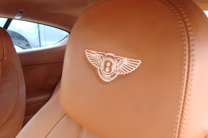Bentley Continental GT (2013) V8 Twin Turbo - fotka 17 z 40