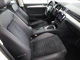 Volkswagen Passat (2018) R-Line 2.0 TDI, Automat - náhled 7