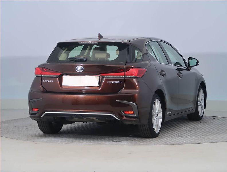 Lexus CT 200h (2020) 200h, Automat, ČR,1.maj - fotka 5 z 19