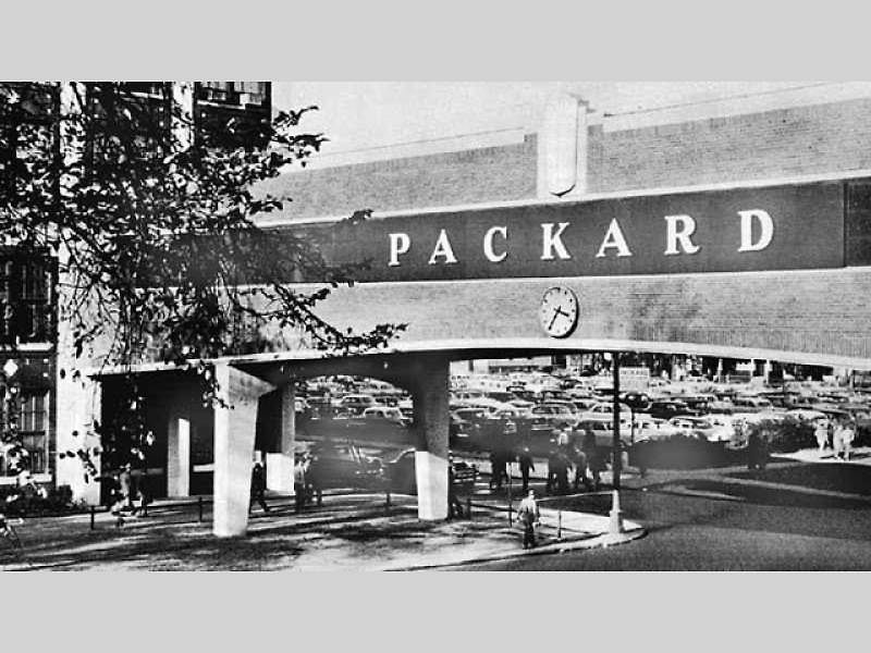 Most Packard v Detroitu
