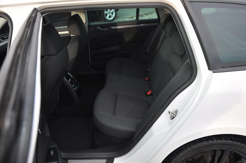 Škoda Superb II 2.0TDi  Dovoz CH  - fotka 8 z 17