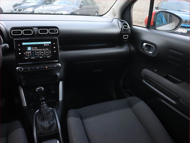 Citroën C3 Aircross (2019) Live 1.5 BlueHDi, Navi - fotka 8 z 17