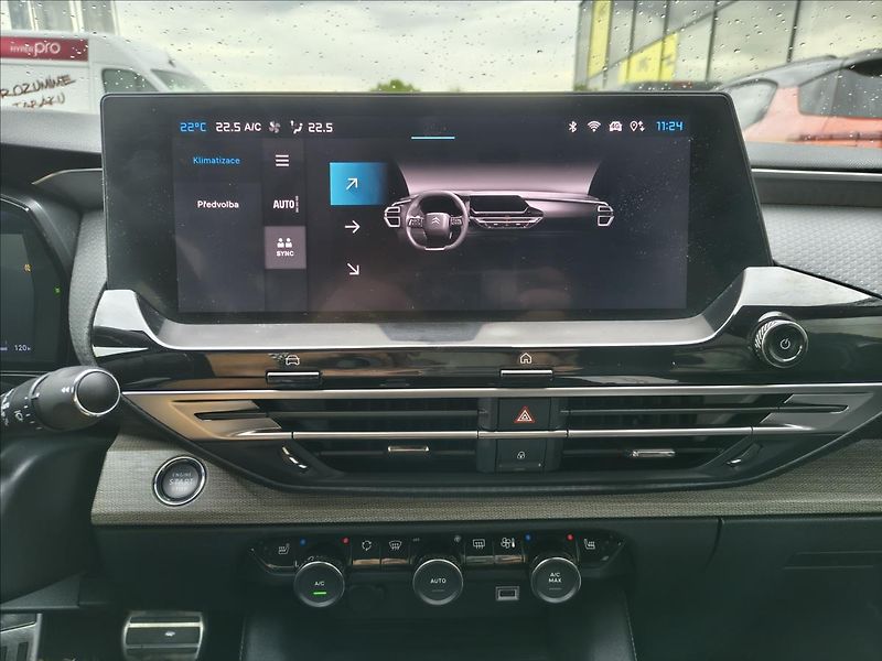 Citroën C5 X 1,6   SHINE Pack hybrid 225k - fotka 26 z 29