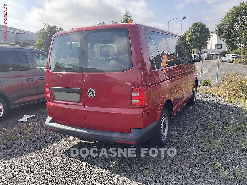 Volkswagen Transporter (2019) 2.0TDi 9míst, AC - fotka 3 z 8